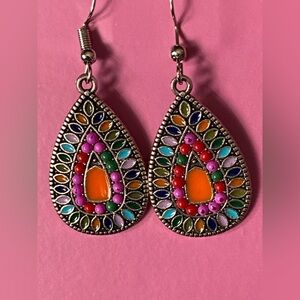 NWOT Set of 2 Multicolor Silver Tone Boho Earrings 1 Teardrop and 1 Circular